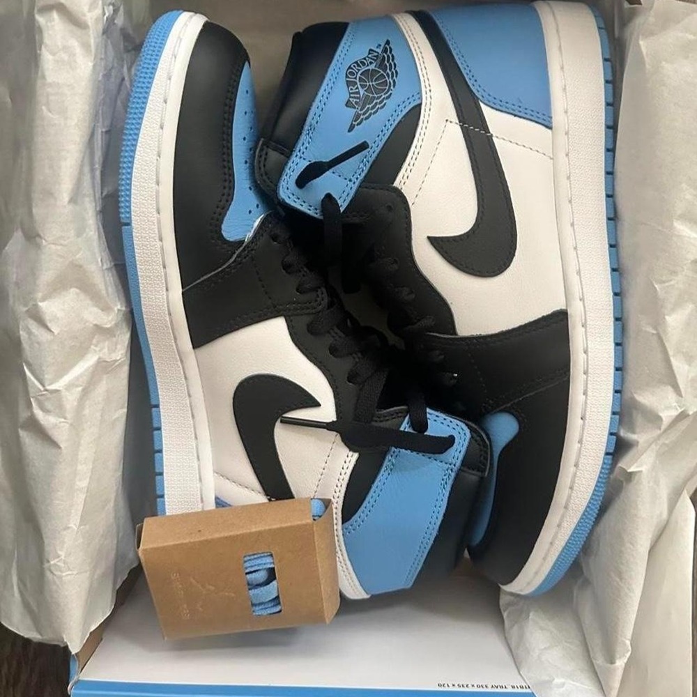 Nike Air Jordan 1 Retro High OG University Blue Black White Men's Size10